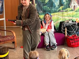 Przedstawieni klasy 3b 